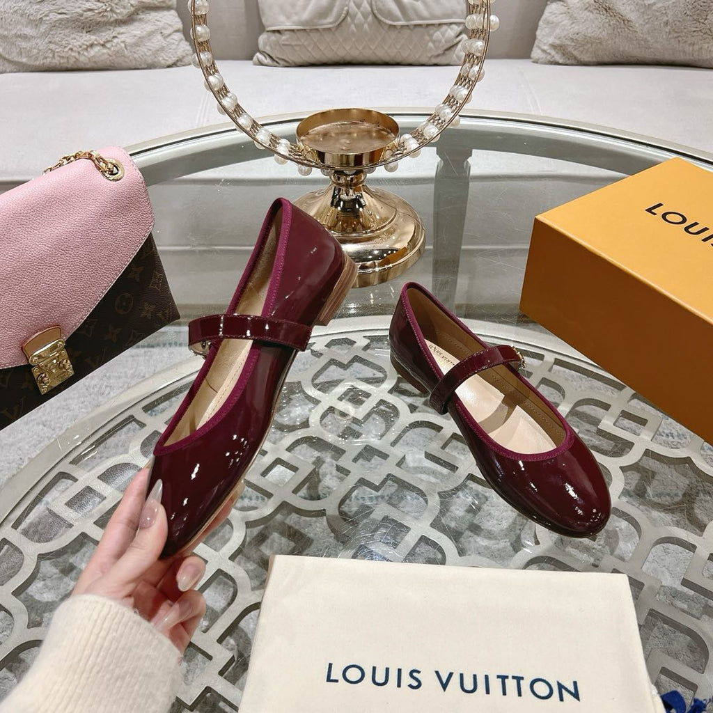MARY JANE SHOES IN WINE RED PATENT CALFSKIN