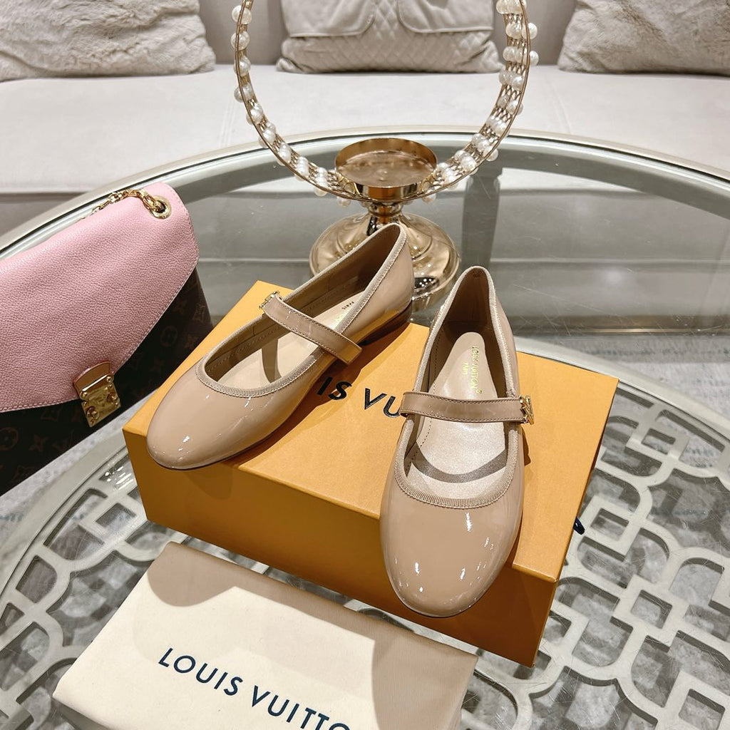 MARY JANE SHOES IN LINEN TAN PATENT CALFSKIN