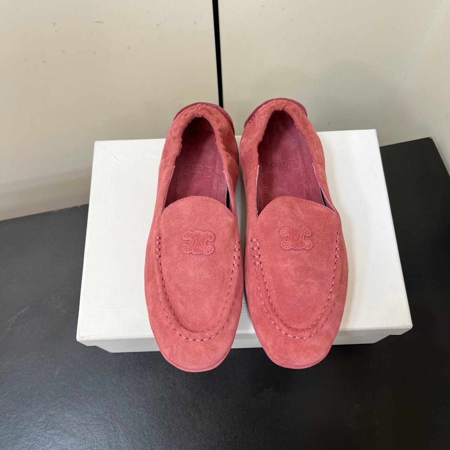 CELINE 26S MAILLON TRIOMPHE LOAFER IN PINK SUEDE