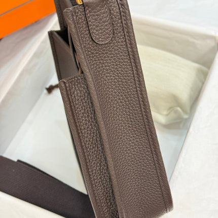 HM 26S EVELYNE BAG 23MM IN DARK BROWN GRAINED CALFSKIN