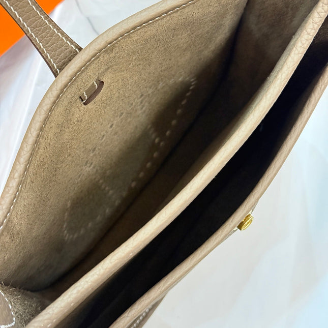 HM 26S EVELYNE BAG 23MM IN LIGHT BROWN GRAINED CALFSKIN