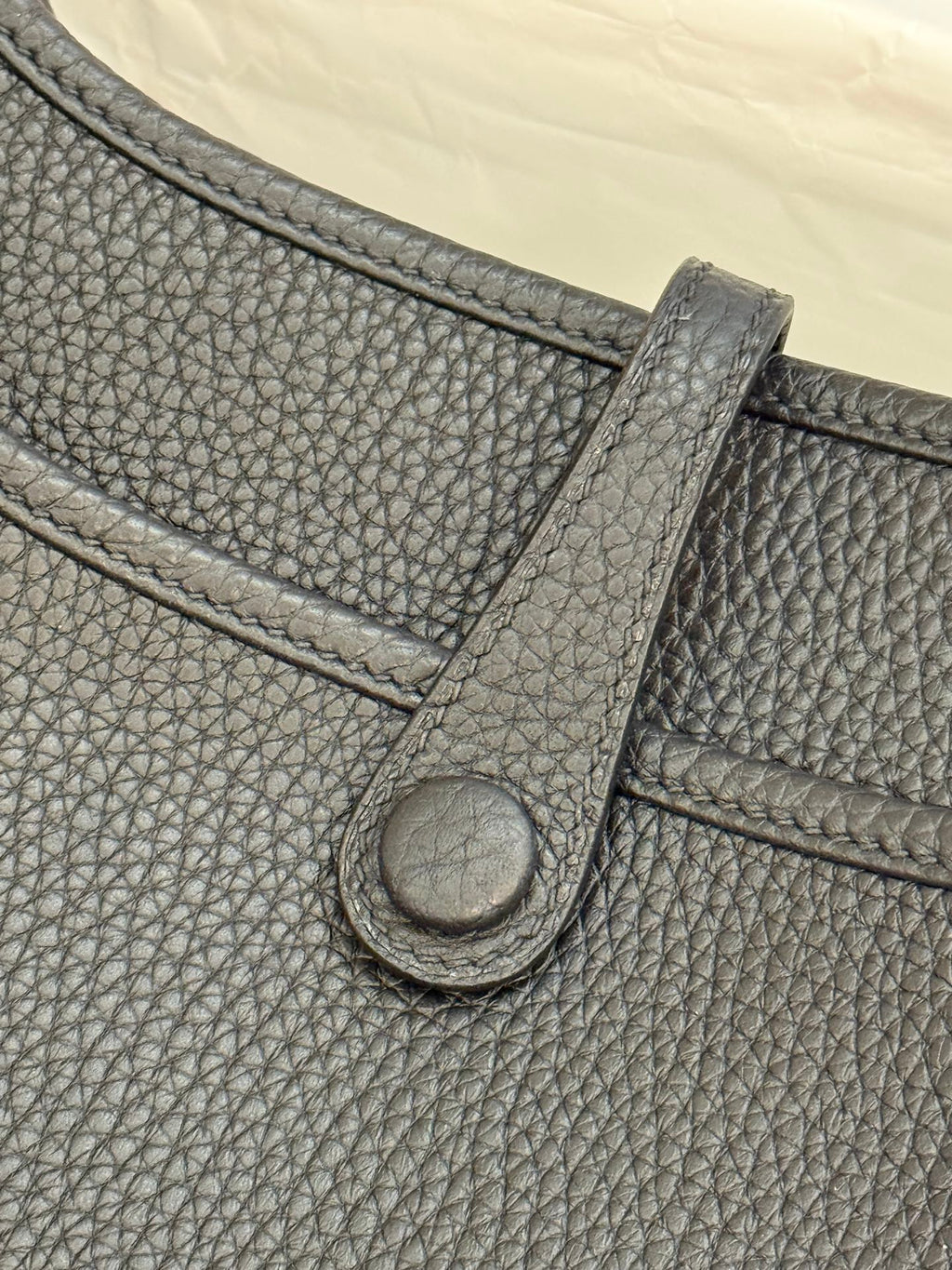 HM 26S EVELYNE BAG 23CM IN BLACK GRAINED CALFSKIN