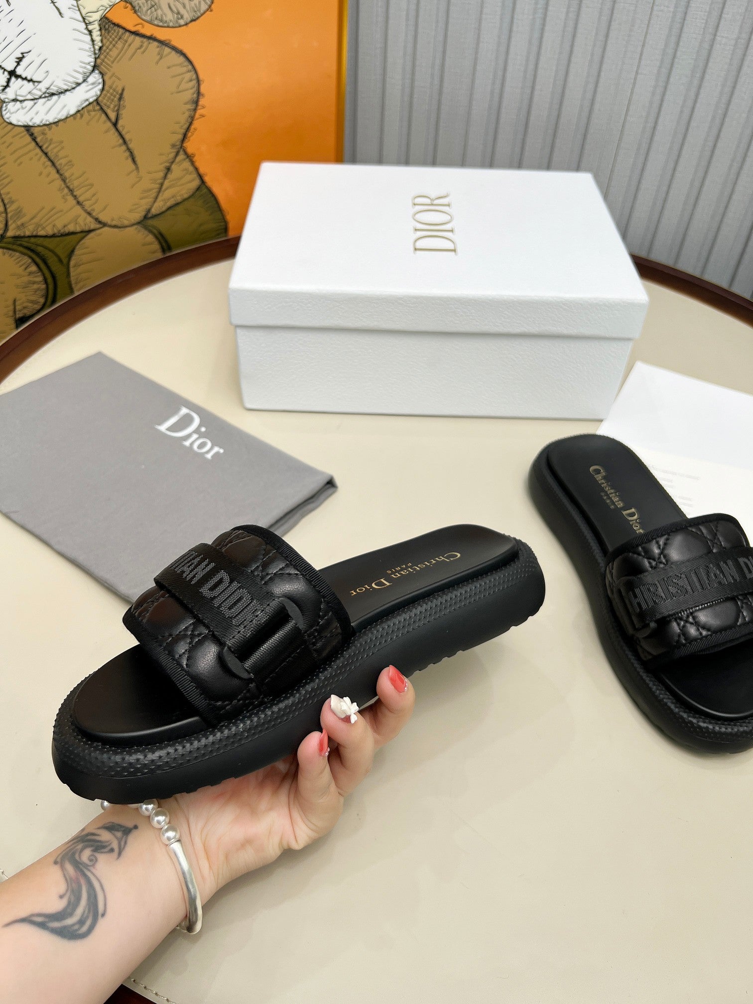 PLATFORM SLIDES 25S 50MM IN BLACK CALFSKIN AND ELECTRIC FABRIC