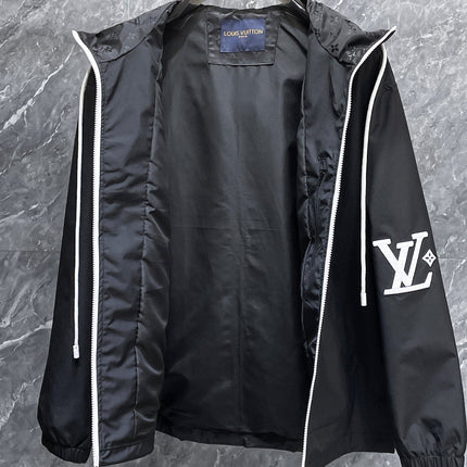 LV BLACK  JACKET 239571