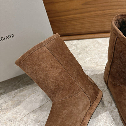 BALENCIAGA 25S ALASKA ANKLE BOOTS IN BROWN SUEDE