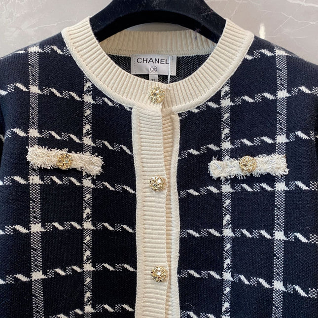 CHANEL 26S CARDIGAN JACKET 652