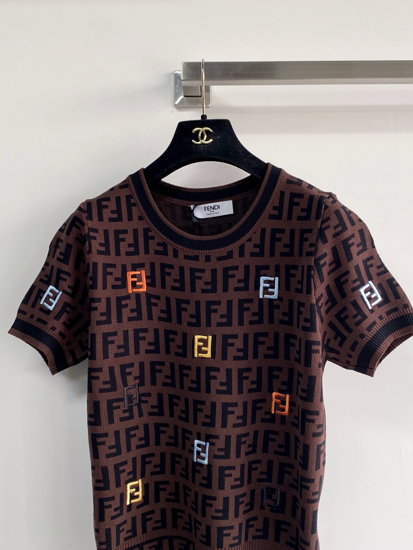 FENDI 26S SHORT SLEEVE KNIT TOP 163