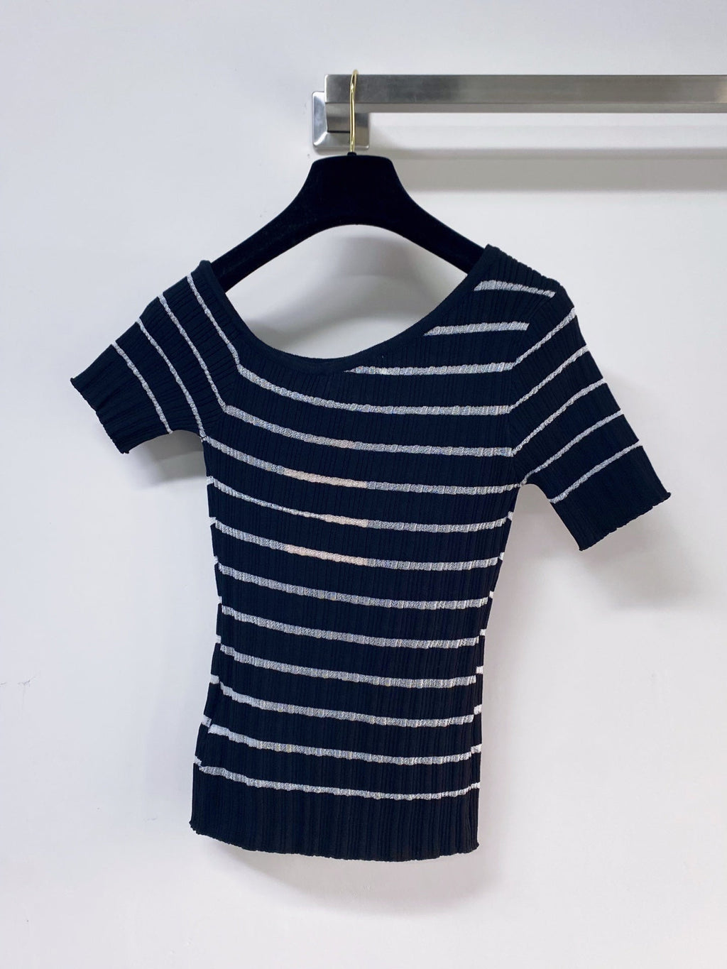MIUMIU 26S SHORT-SLEEVED SWEATER STYLE 1127
