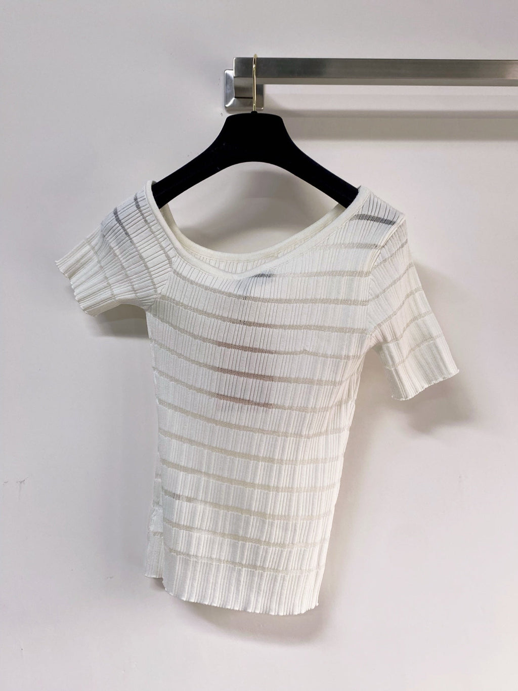MIUMIU 26S SHORT-SLEEVED SWEATER STYLE 1126