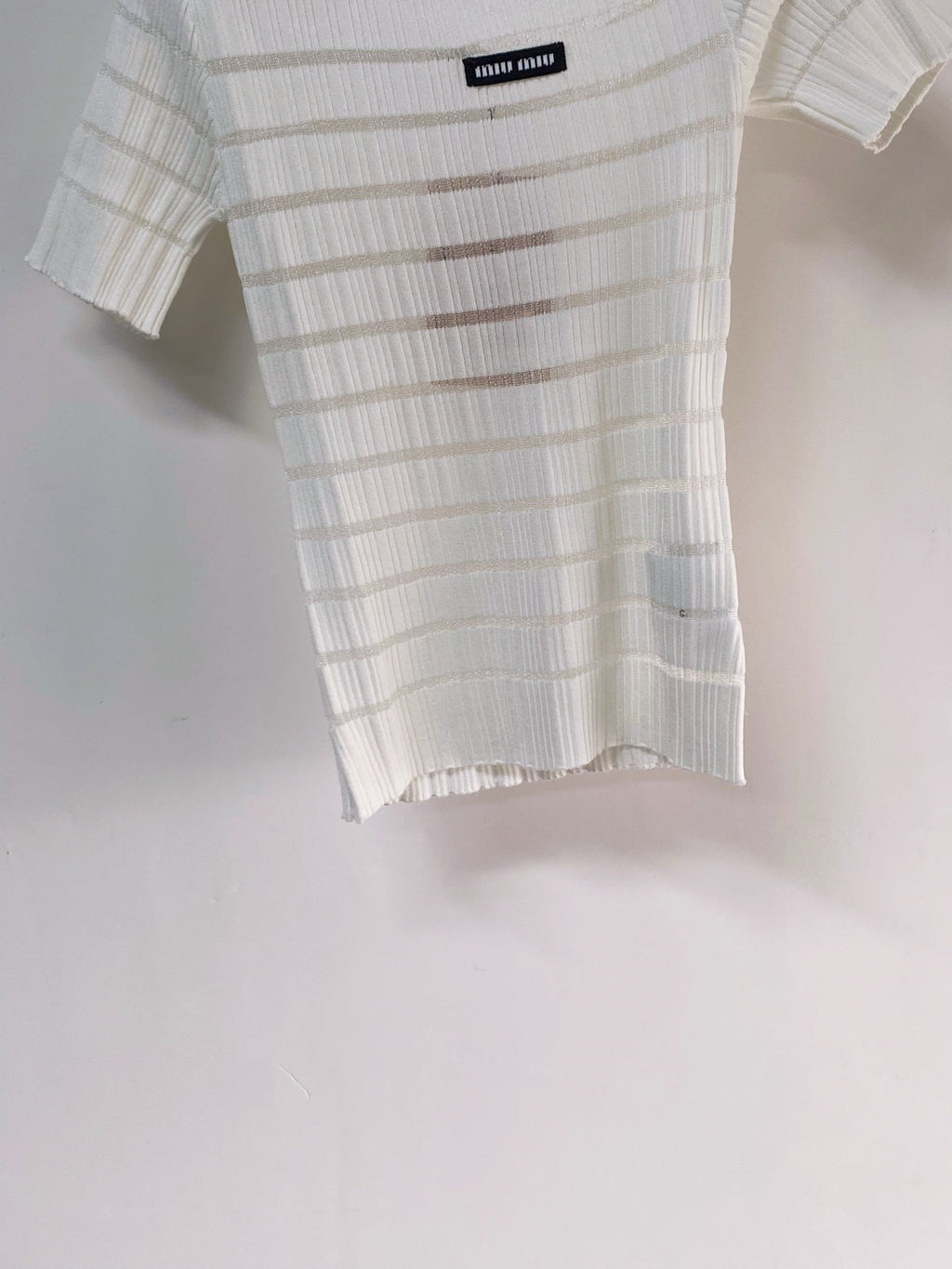 MIUMIU 26S SHORT-SLEEVED SWEATER STYLE 1126
