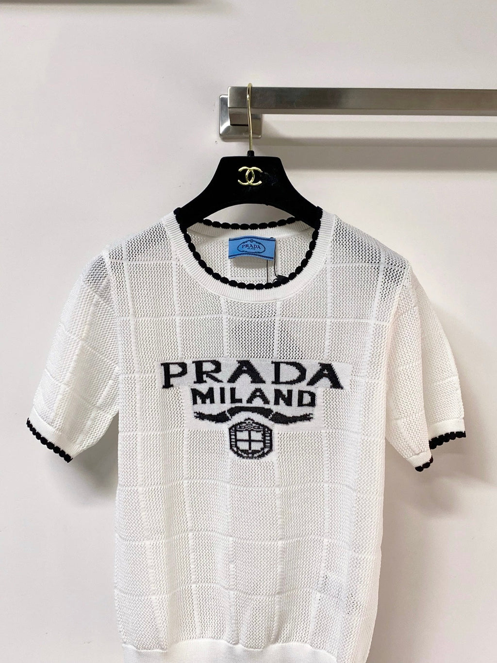 PRADA 26S SHORT-SLEEVED SWEATER STYLE 855