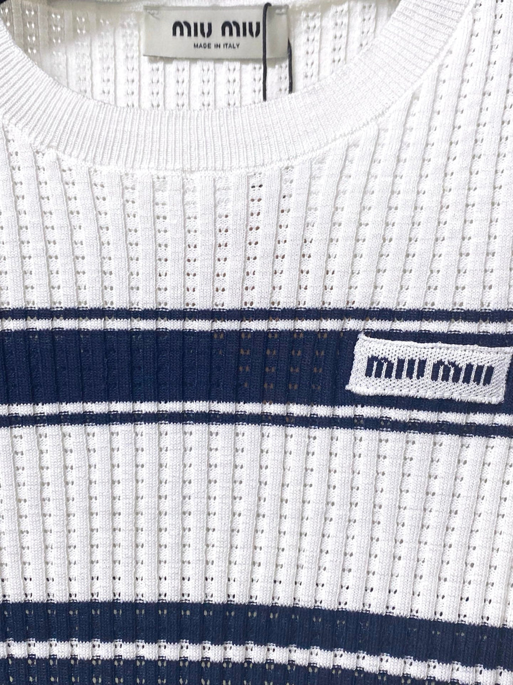 MIUMIU 26S SHORT-SLEEVED SWEATER STYLE 1057