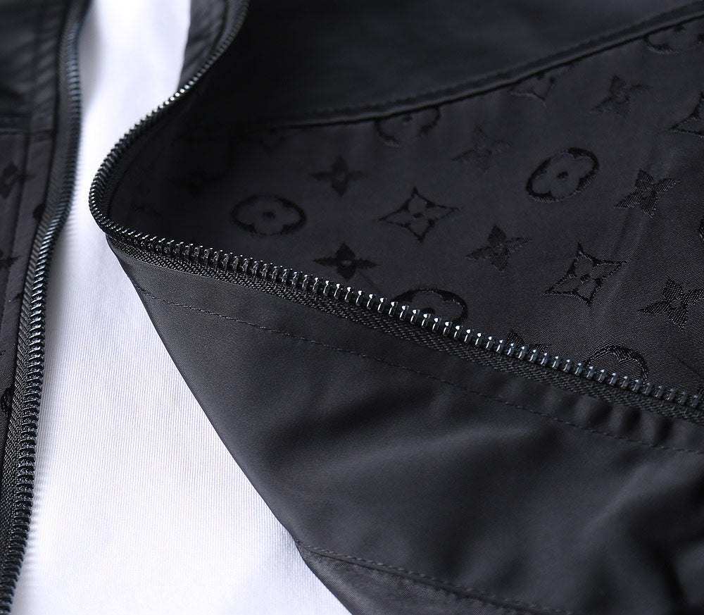 LV BLACK JACKET 239170