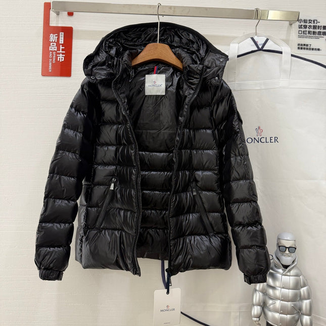 MONCLER 25S SHORT DOWN JACKET 326