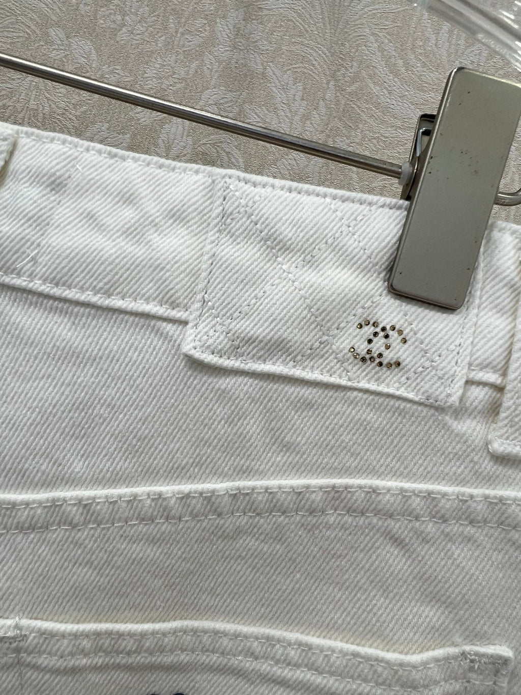 CHANEL DENIM SHORTS 275039