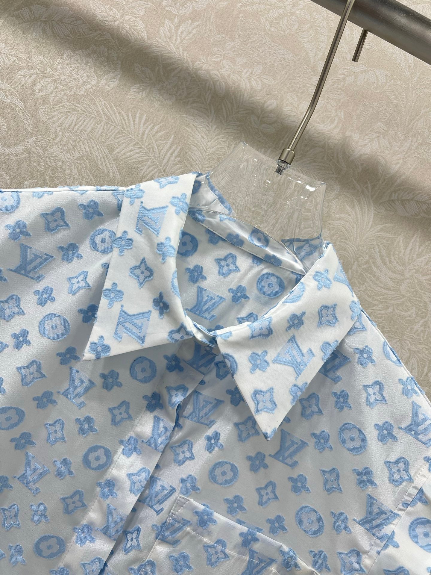 LV SLEEVELESS LOGO PRINT TOP 269949