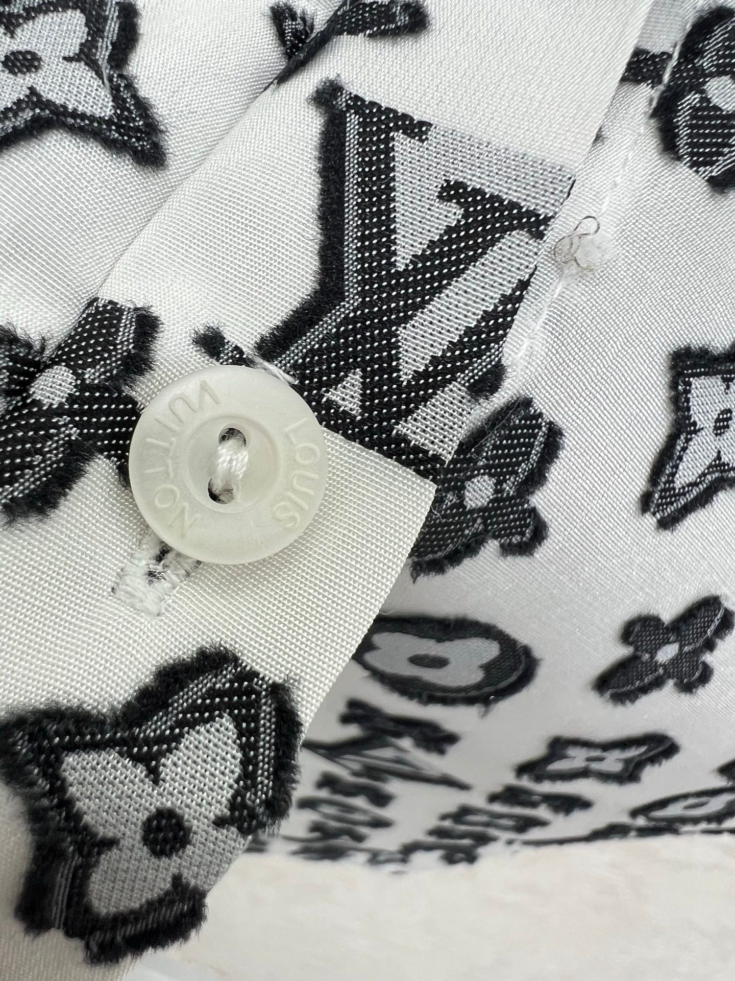LV SLEEVELESS LOGO PRINT TOP 269951