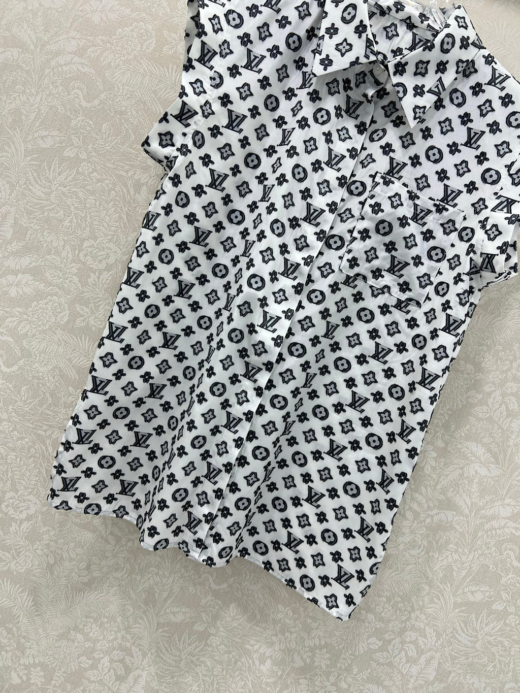 LV SLEEVELESS LOGO PRINT TOP 269951