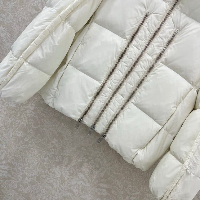 MONCLER 25S JACKET IN WHITE 075