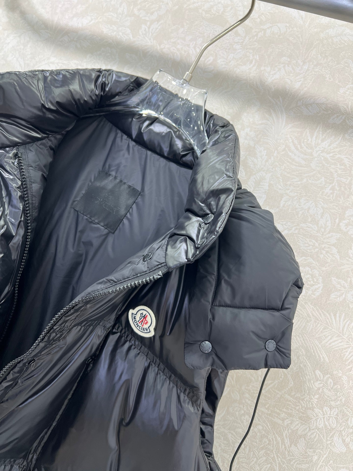MONCLER 25S DOWN VEST 299316