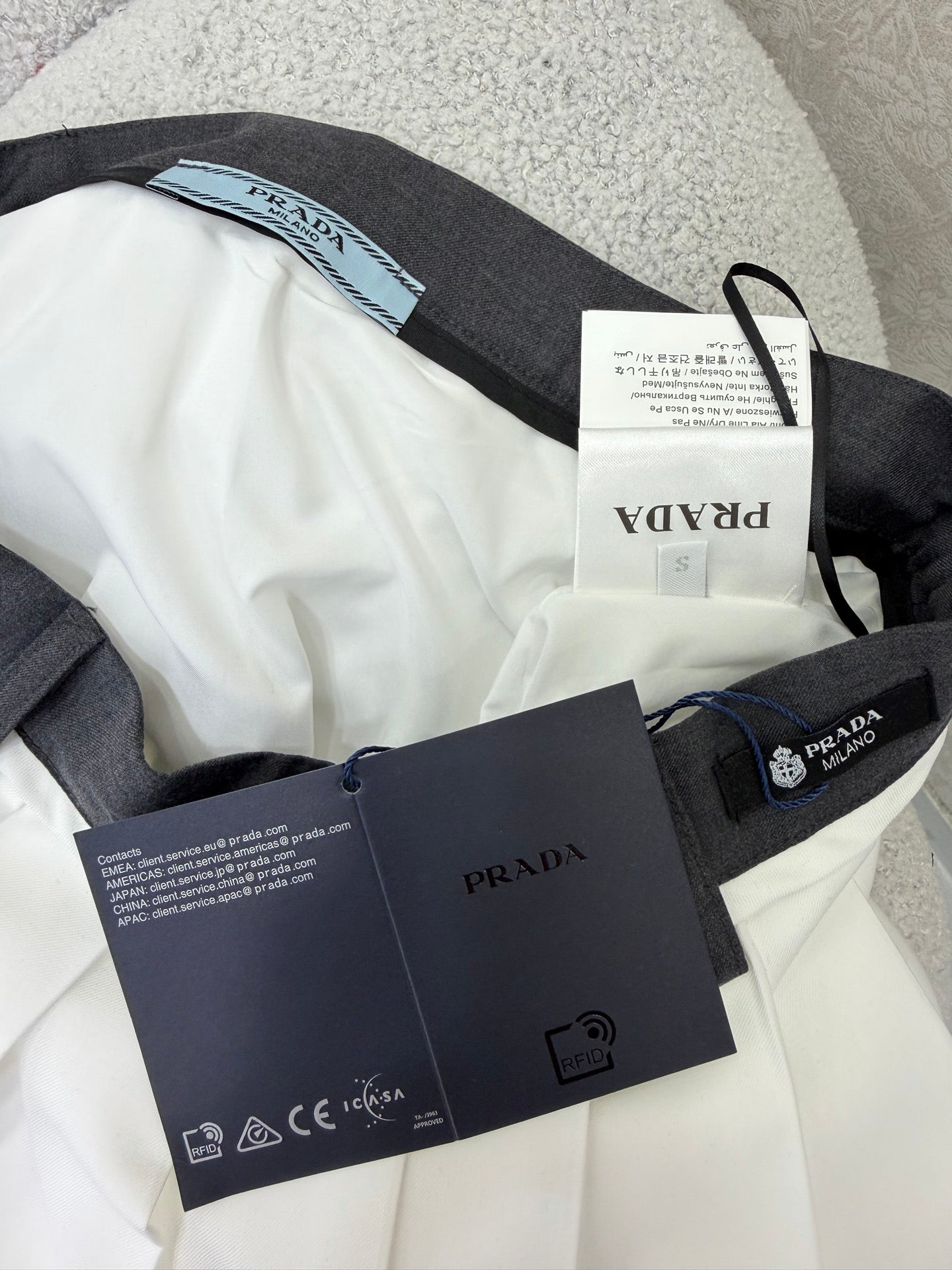 PRADA 26S HIGH WAISTED PLEATED MIDI SKIRT 770