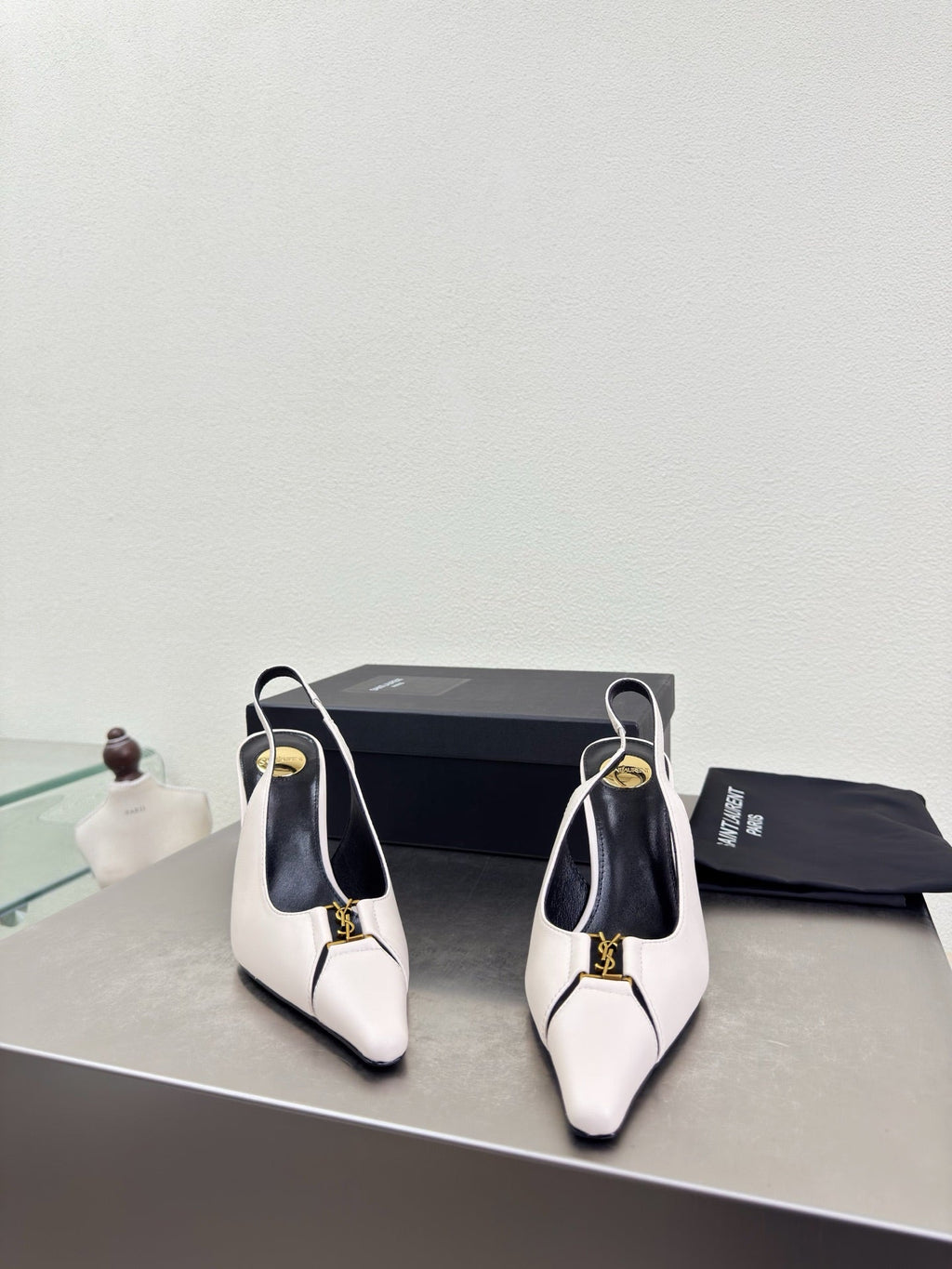 YSL 26S SLINGBACK HIGH HEELS 105 MM IN CREAM WHITE CALFSKIN