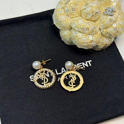 YSL 26S PEARL CIRCLE LOGO DROP EARRINGS IN GOLD TONE METAL WITH CRYSTALS 620547