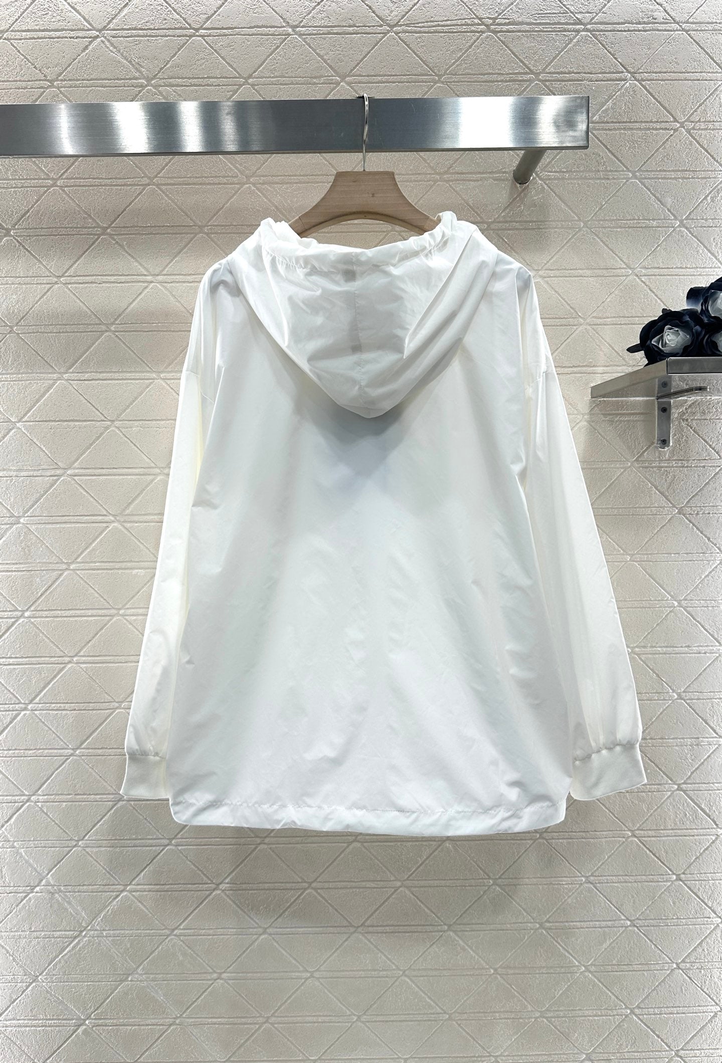 LV HOODED JACKET 272378