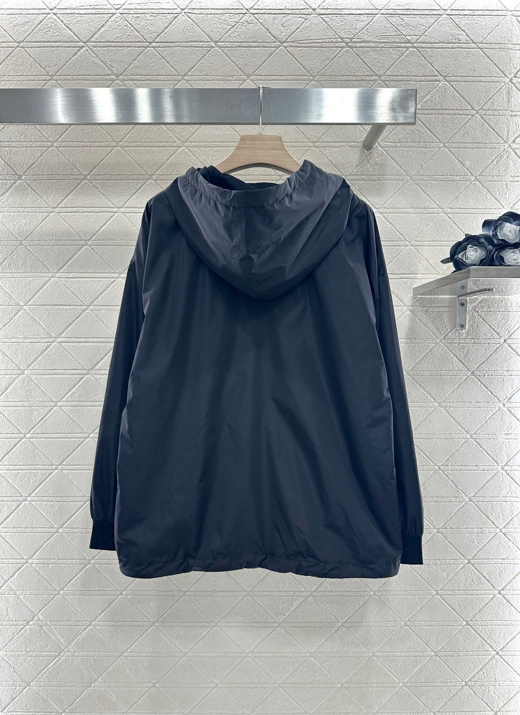 LV HOODED JACKET 272375