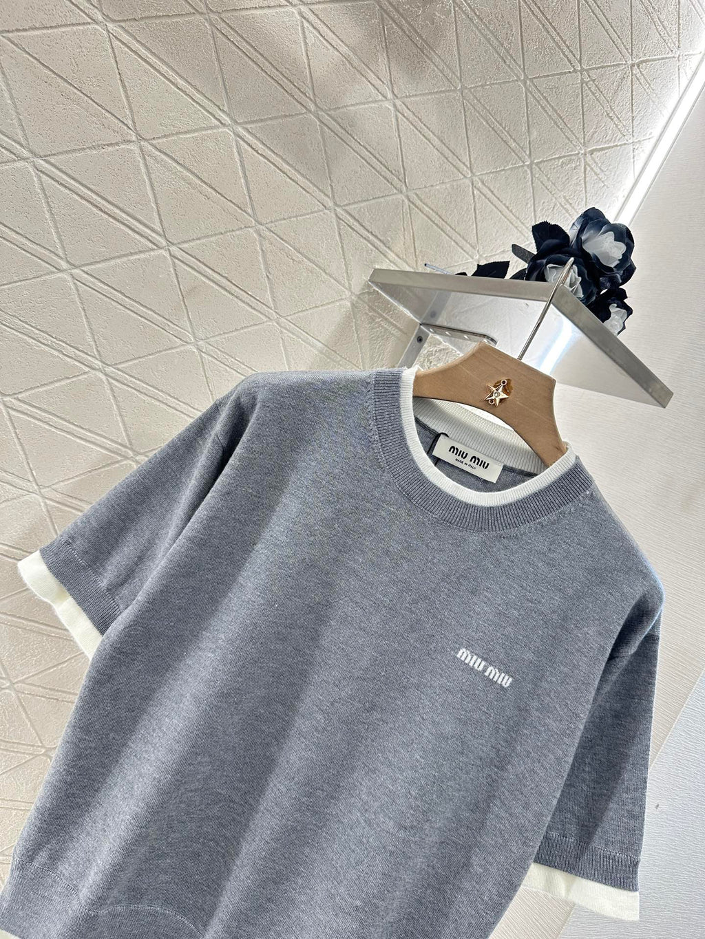 MIUMIU SHORT-SLEEVE KNIT TOP 276490