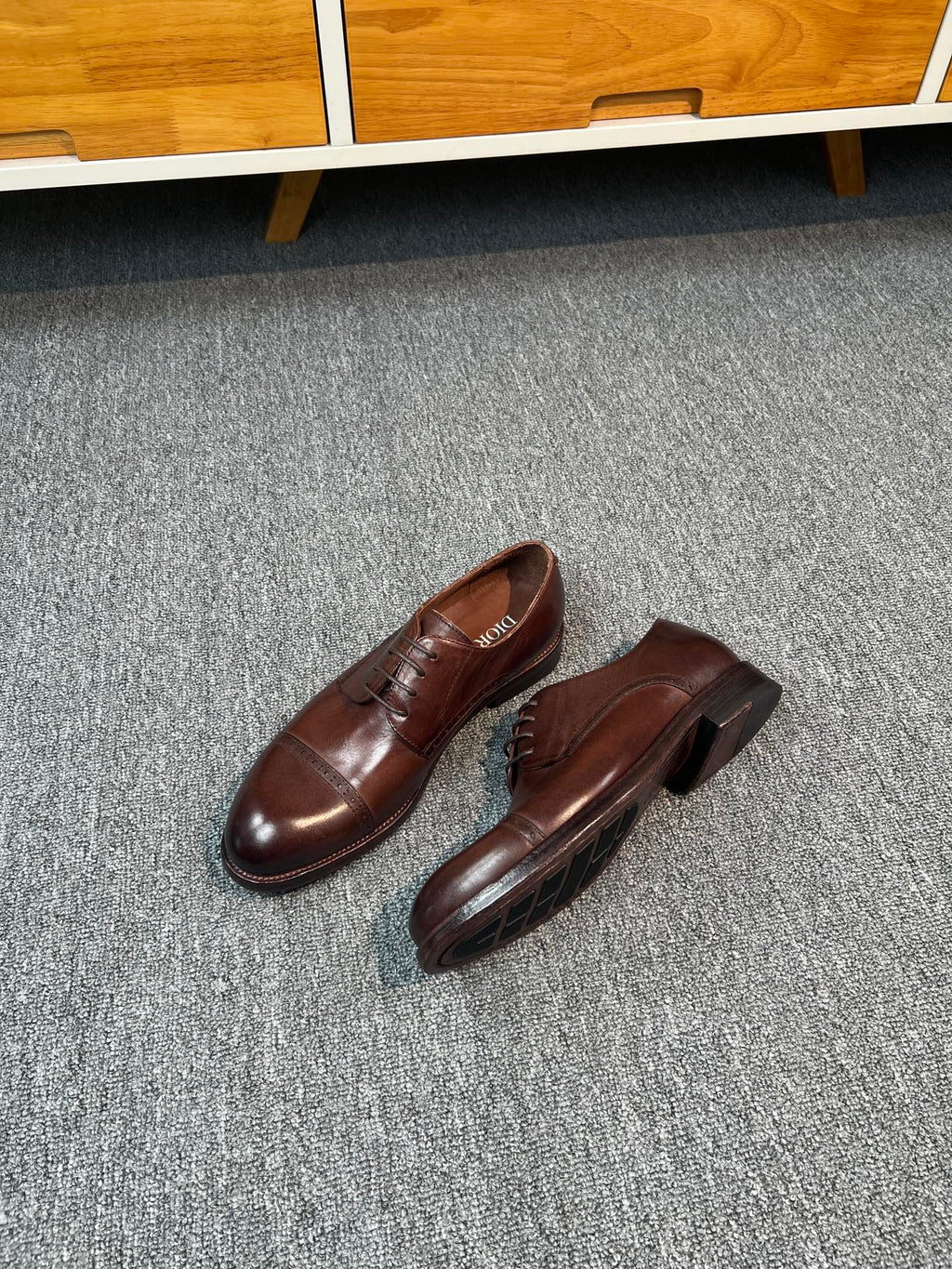CD TIMELESS OXFORD SYRUP EMBOSSED CALFSKIN