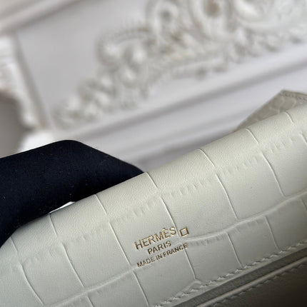 HM 26S KELLY MINI 22MM IN MILKY WHITE CROC EMBOSSED CALFSKIN GOLD KELLY BUCKLE