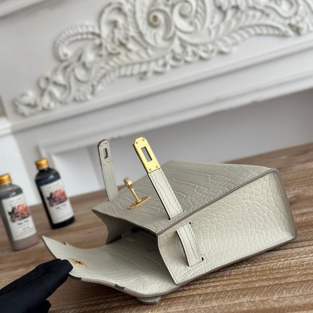 HM 26S KELLY MINI 22MM IN MILKY WHITE CROC EMBOSSED CALFSKIN GOLD KELLY BUCKLE
