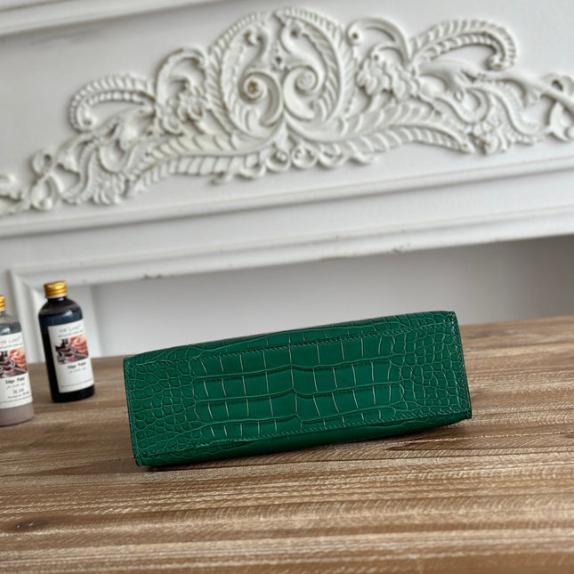HM 26S KELLY MINI 22MM IN DARK GREEN CROC EMBOSSED CALFSKIN GOLD KELLY BUCKLE