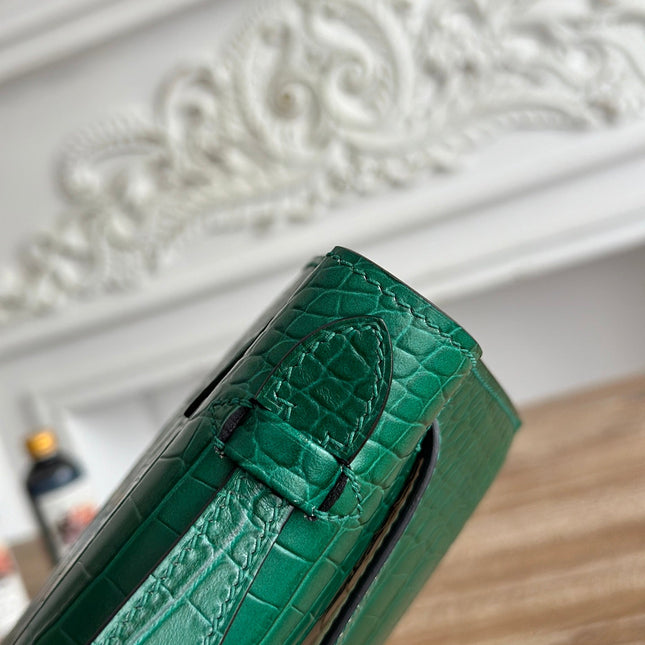 HM 26S KELLY MINI 22MM IN DARK GREEN CROC EMBOSSED CALFSKIN SILVER KELLY BUCKLE