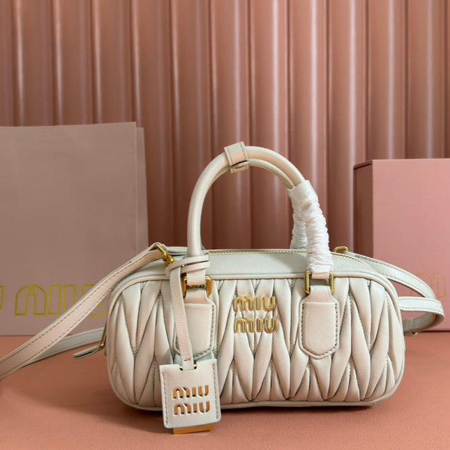 BOWLING BAG 22 IN WHITE LAMBSKIN