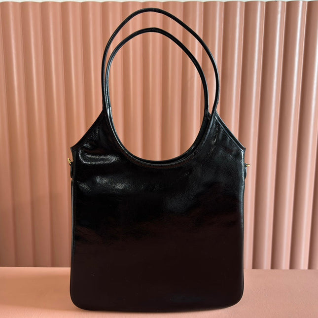 IVY 40 TOTE IN BLACK PATENT CALFSKIN GOLD HARDWARE