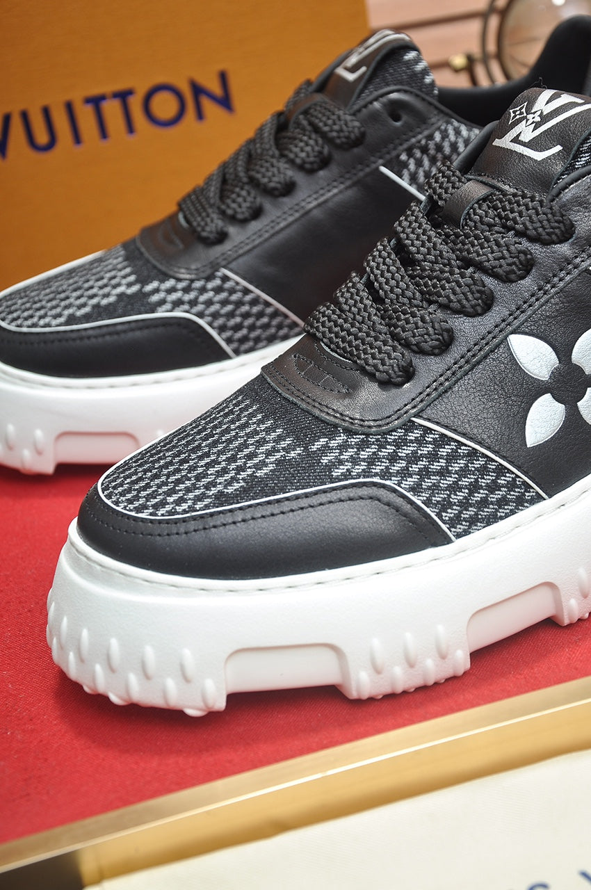 LV TRAINER BLACK CALFSKIN AND DENIM