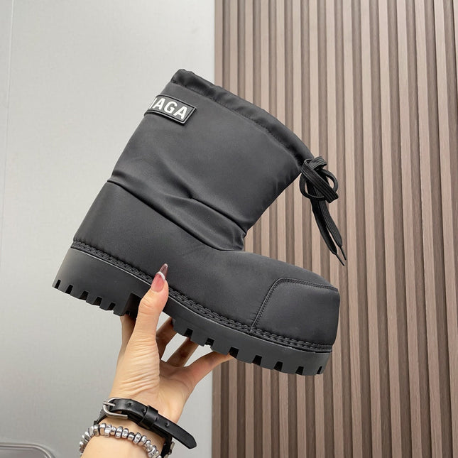 BALENCIAGA 25S ALASKA ANKLE BOOTS HIGH HEEL IN BLACK FABRIC STYLE 2