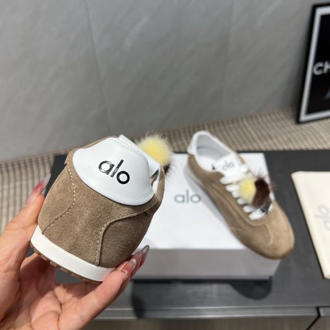 ALO 25S SUNSET SNEAKER IN SMOKY BROWN SUEDE WITH PUFF CHARM