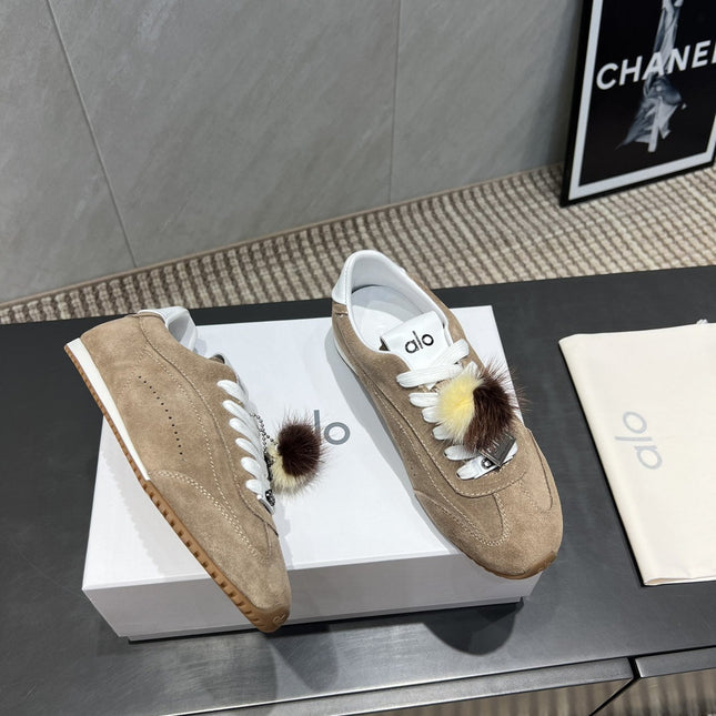 ALO 25S SUNSET SNEAKER IN SMOKY BROWN SUEDE WITH PUFF CHARM