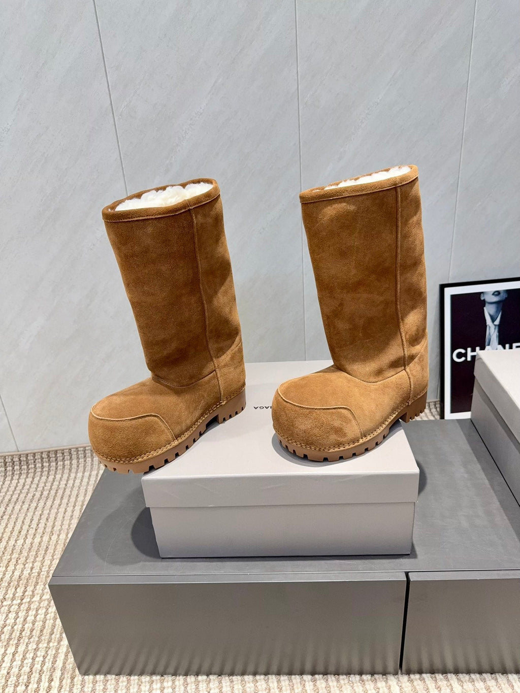 BALENCIAGA 25S BOOTS PLATFORM HEEL IN BROWN SUEDE STYLE 4