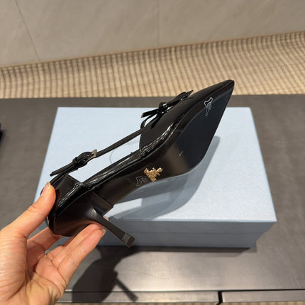 PRADA 26S POINTED TOE CUT OUT HIGH HEELS 75MM IN BLACK CALFSKIN WITH BOW