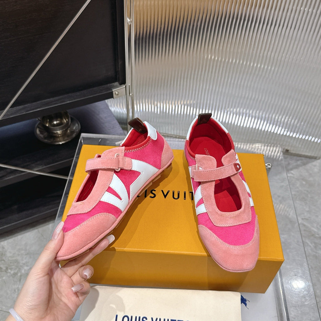 LV 26S SNEAKERINA MARY JANE IN PINK SUEDE