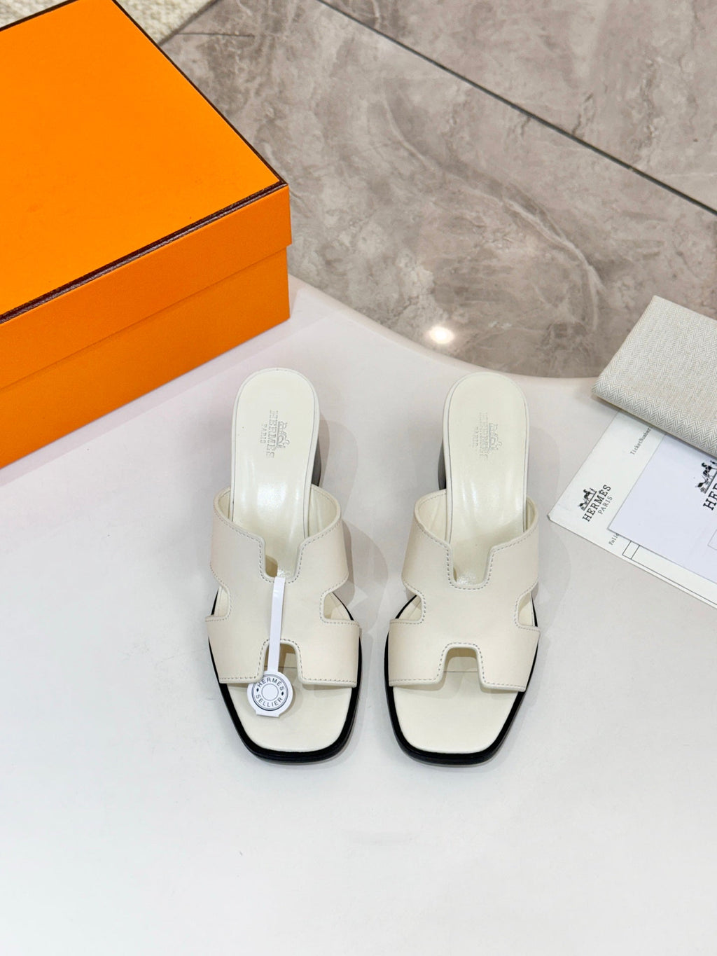 HM 26S HELIA SANDAL 70MM IN IVORY WHITE CALFSKIN