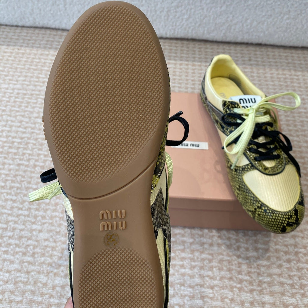 GYMNASIUM SNEAKER IN YELLOW FABRIC SNAKE EFFECT CALFSKIN