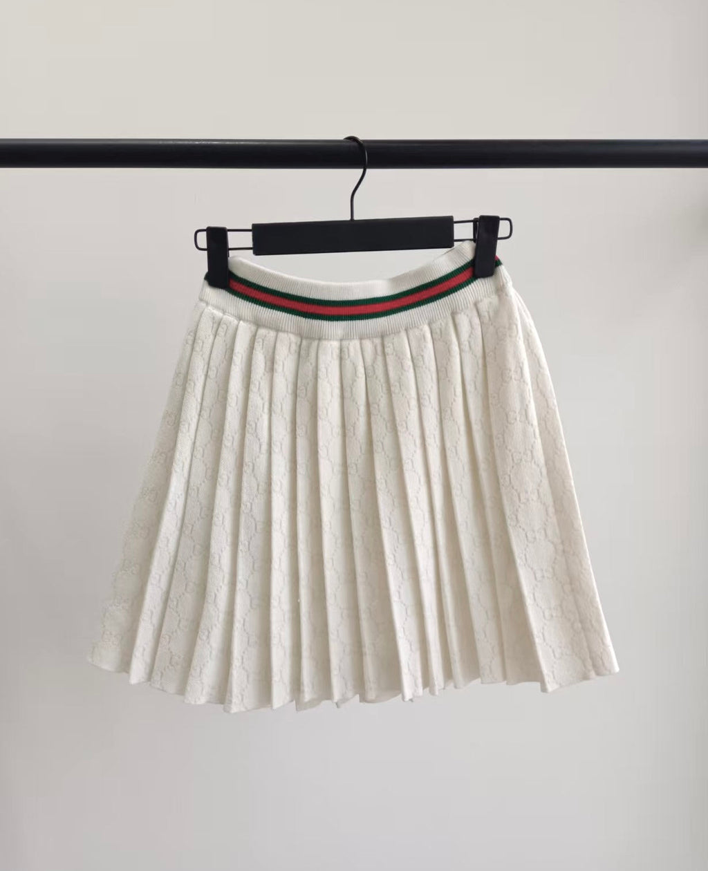 GUCCI 26S PLEATED MINI SKIRT 295