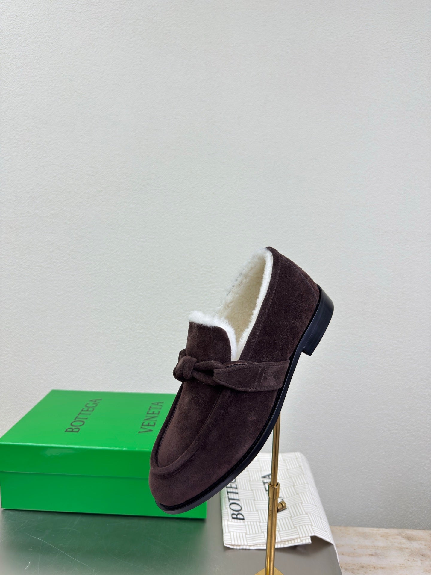 BOTTEGA VENETA 26S LOAFERS IN DARK BROWN SUEDE AND WHITE WOOL