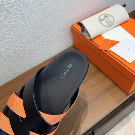 HM 26S KAZIMIR SANDAL IN BLACK CALFSKIN AND ORANGE FABRIC