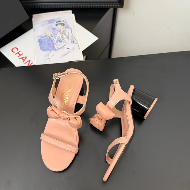 MID HEEL 45 MM SANDALS IN PEACH PINK CALFSKIN